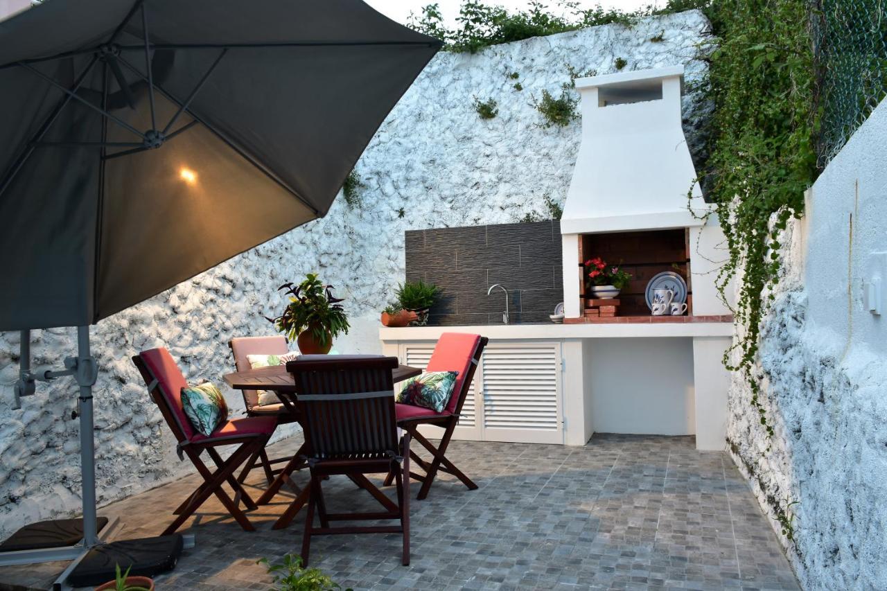 Salty Stories Apartment ปอนตาเดลกาดา ภายนอก รูปภาพ