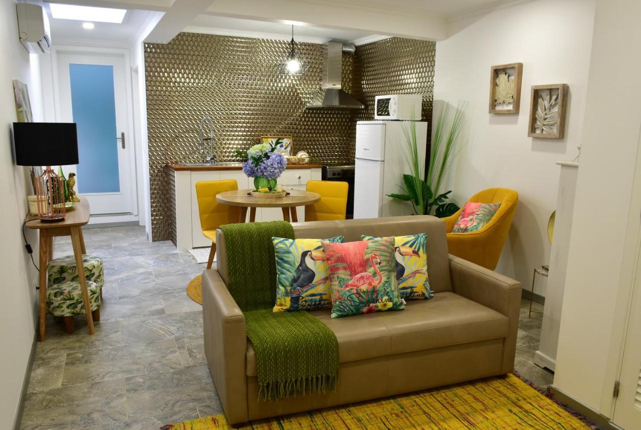 Salty Stories Apartment ปอนตาเดลกาดา ภายนอก รูปภาพ